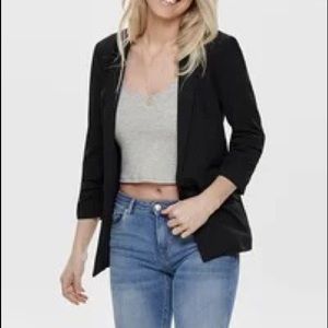 ONLY• Carolina Diana 3/4 blazer✨🖤